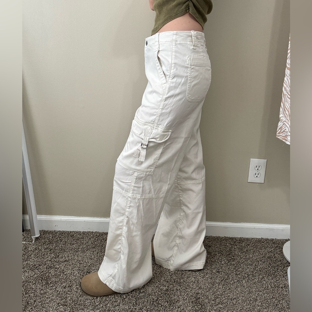 American Eagle Super High Rise Baggy Wide leg cargo pants, 10